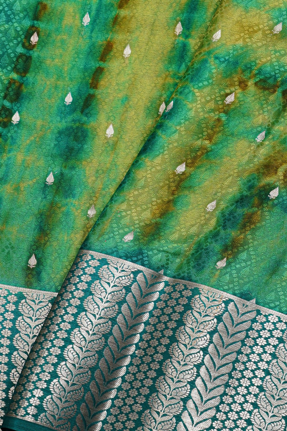 Mysore Crepe Dual Colour Saree