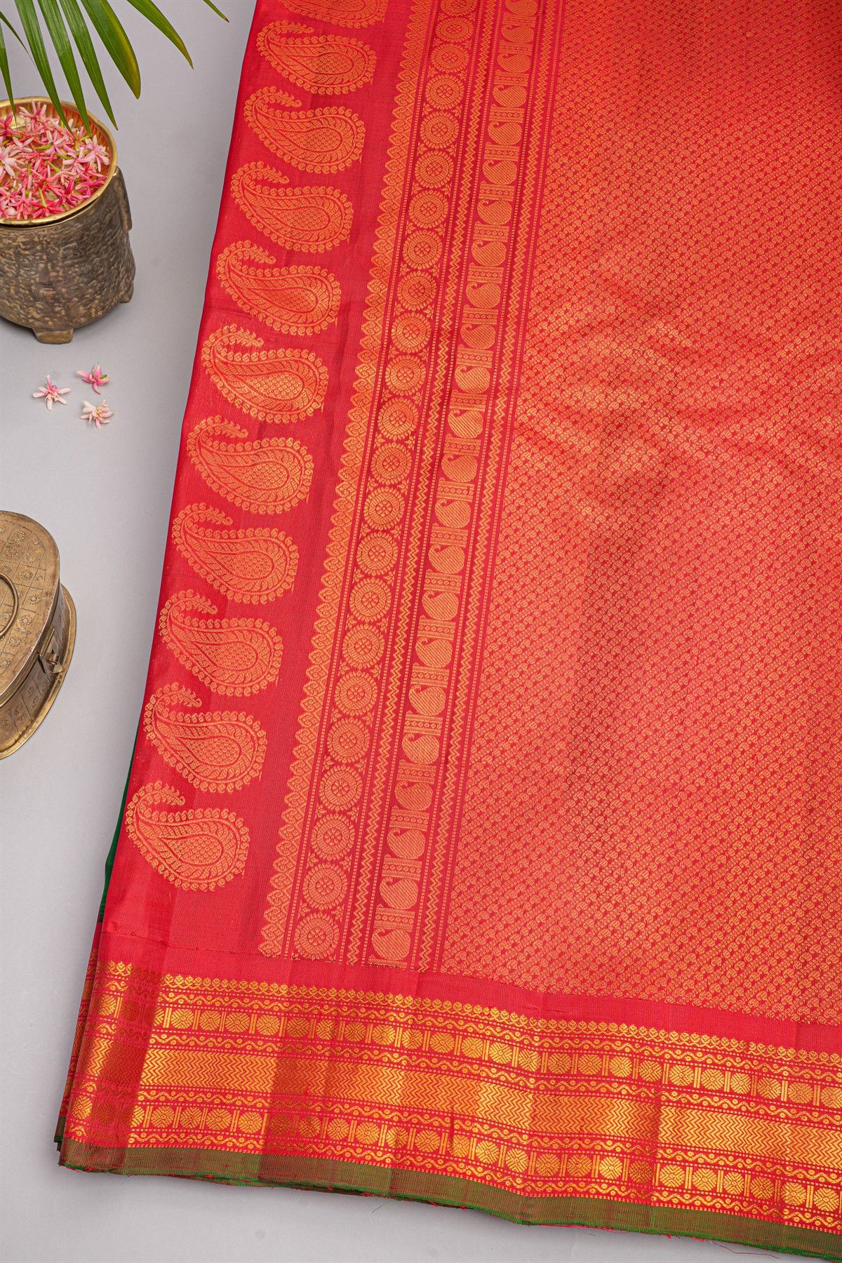 Gadwal Silk Bottle Green Saree