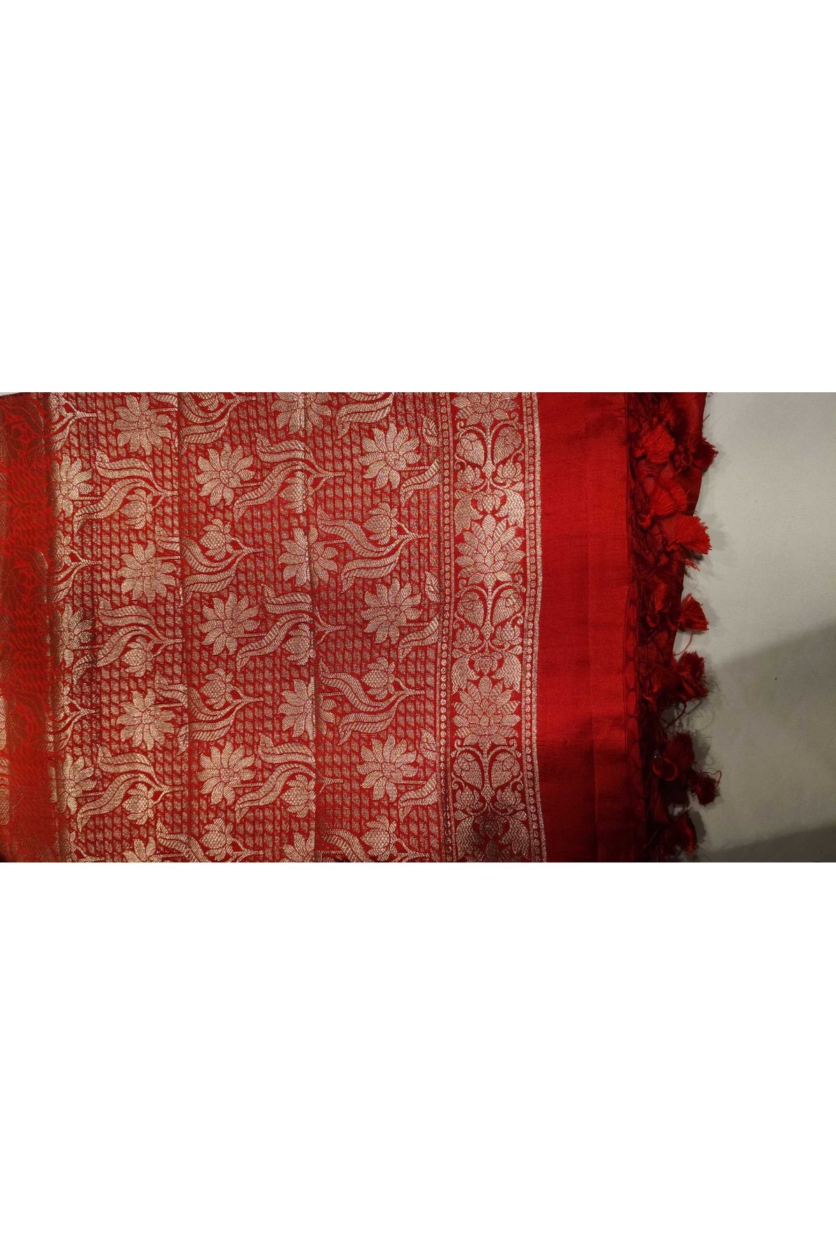 Matka Silk Red Saree
