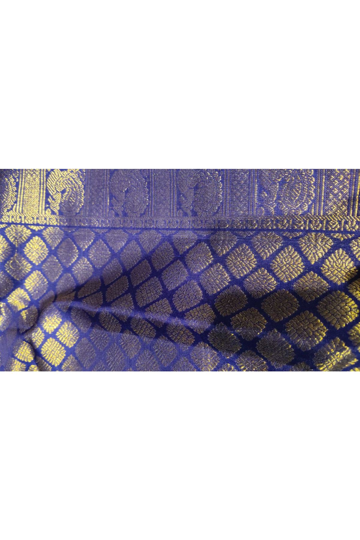 Kancheepuram Pure Silk Royal Blue Saree With Florals And Leaves Border
