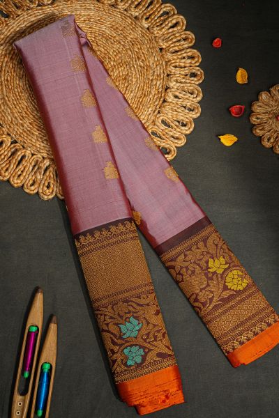 Gadwal Silk Onion Pink Saree With Animal Border