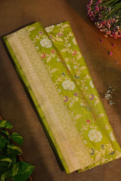 Banarasi Silk Mehendi Green Saree With Florals And Leaves Jaal Border