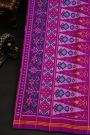 Patola Silk Dual Colour Saree With All Over Florals Design In Cross Lines